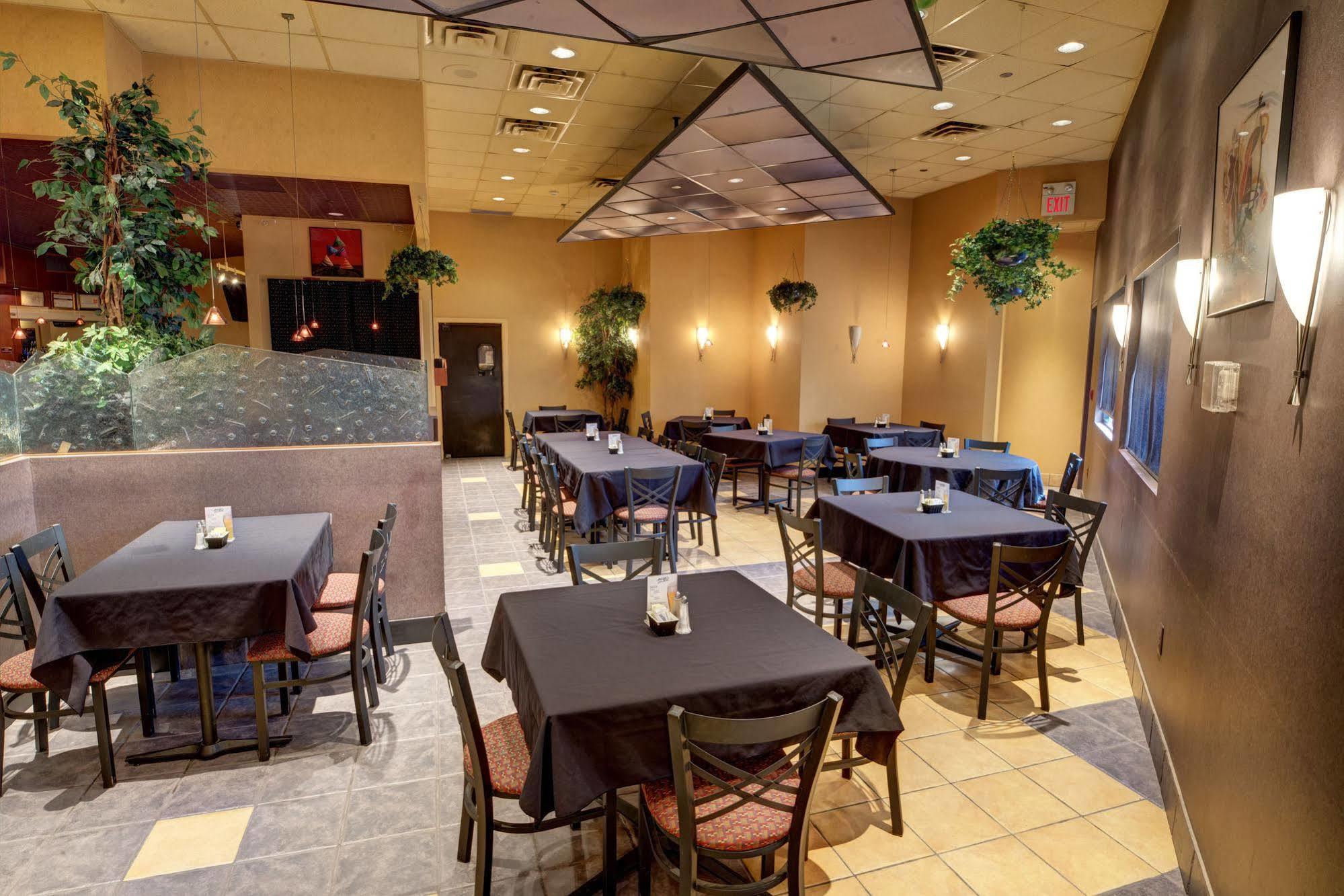 Ramada By Wyndham Toms River Esterno foto