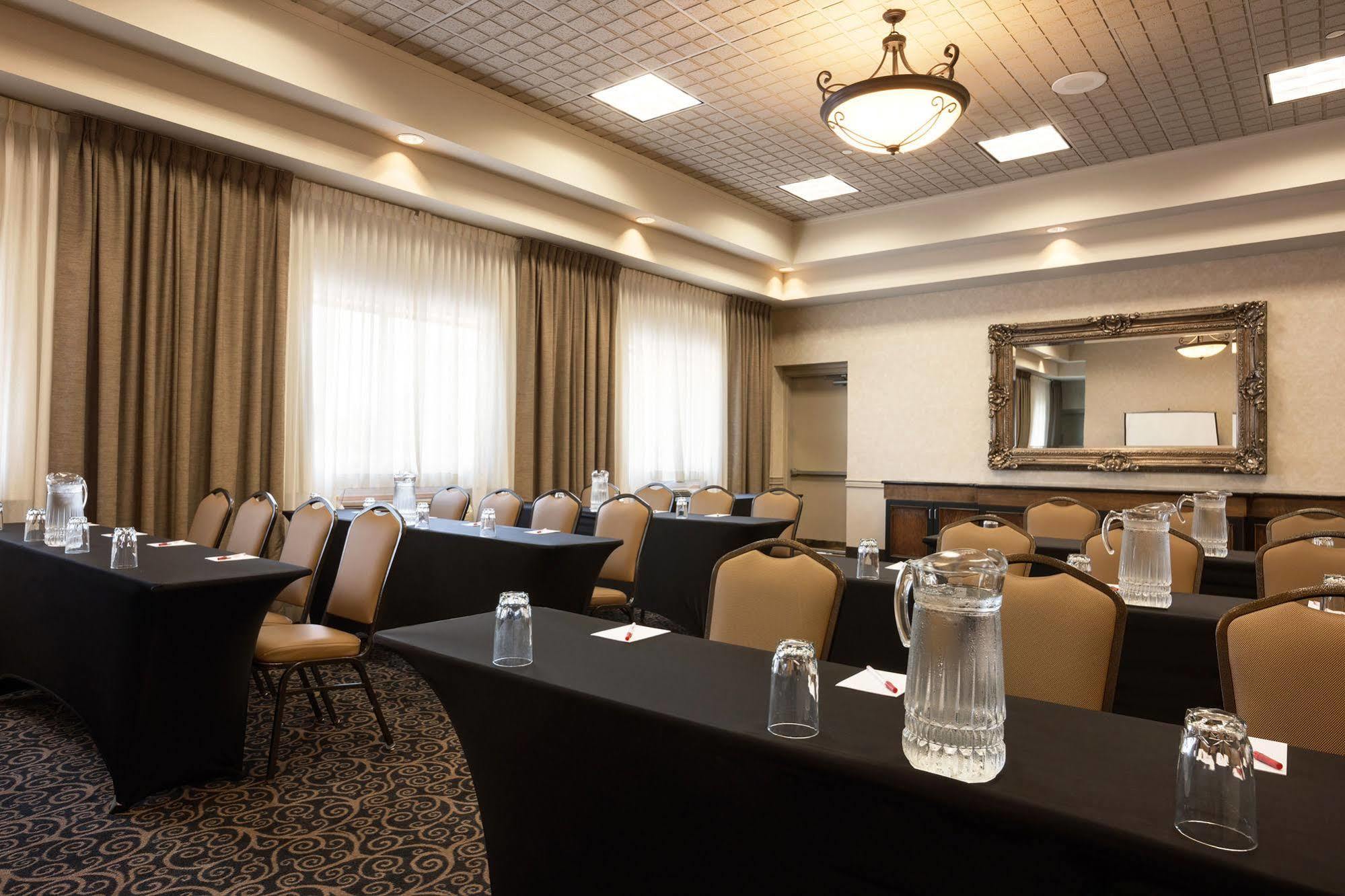 Ramada By Wyndham Toms River Esterno foto